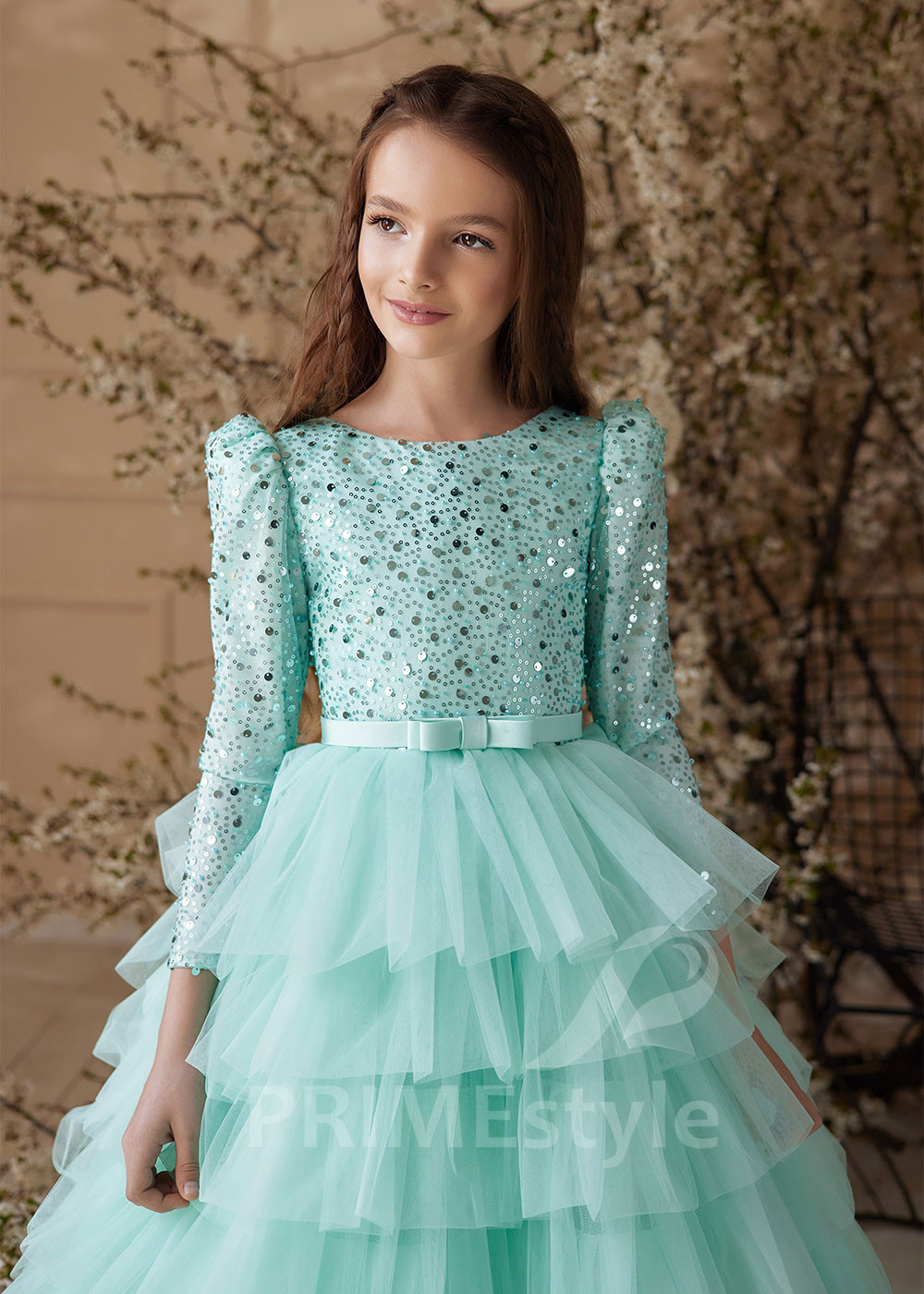 Luxusné dievčenské šaty LS165