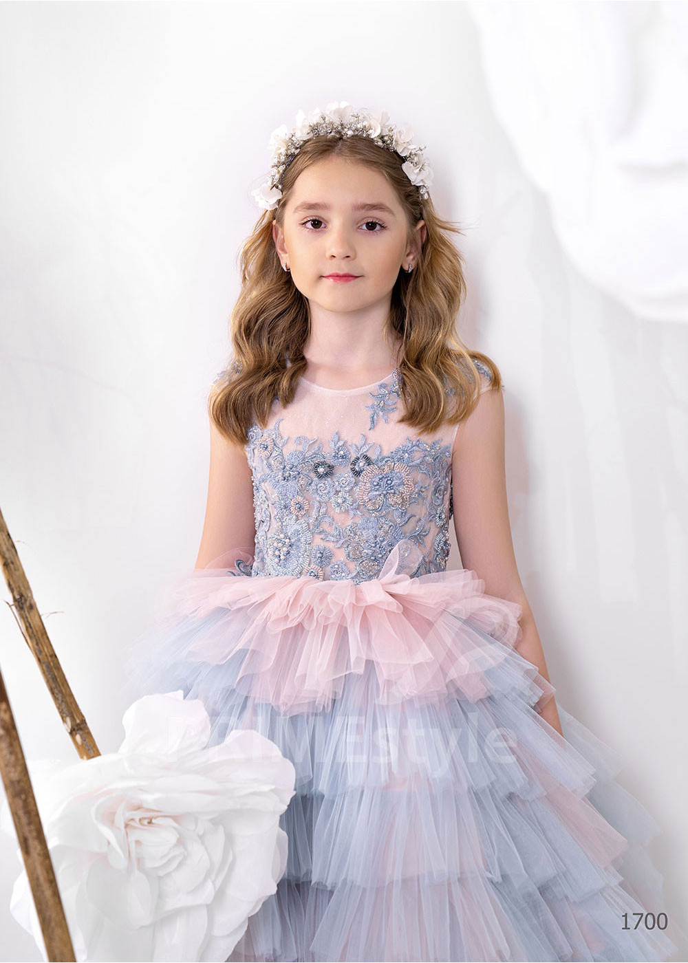 Luxusné dievčenské šaty LC1700