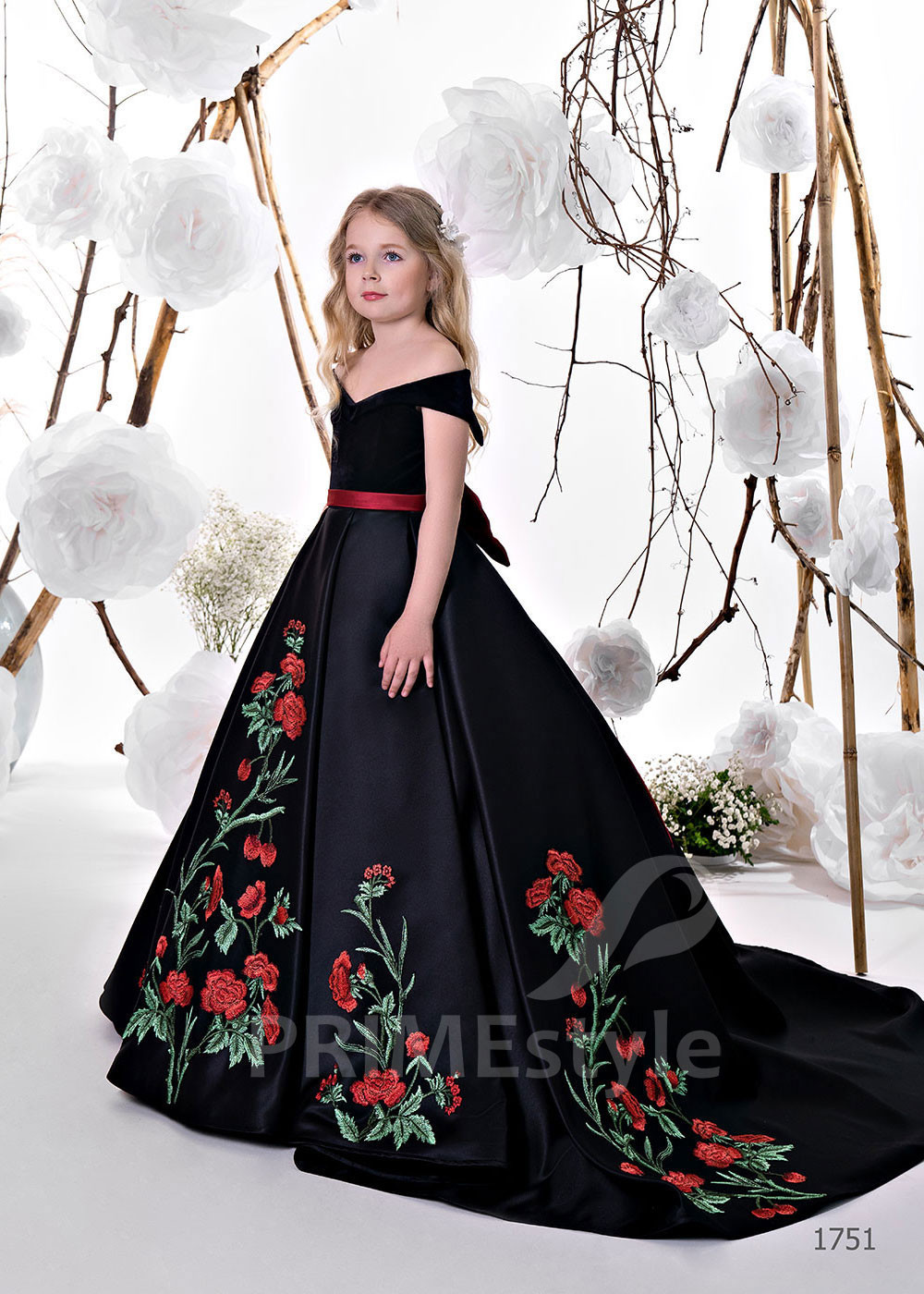 Luxusné dievčenské šaty LC1751