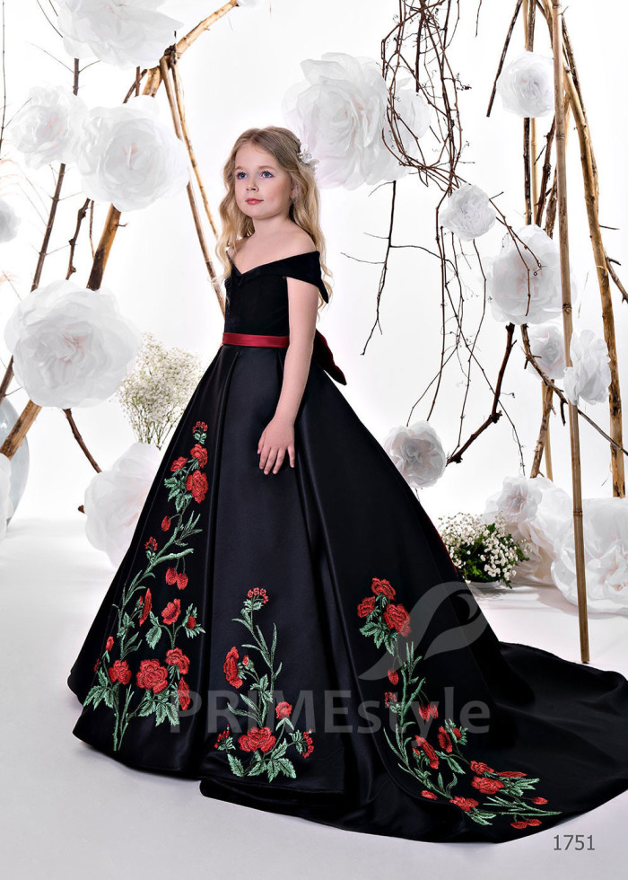 Luxusné dievčenské šaty LC1751