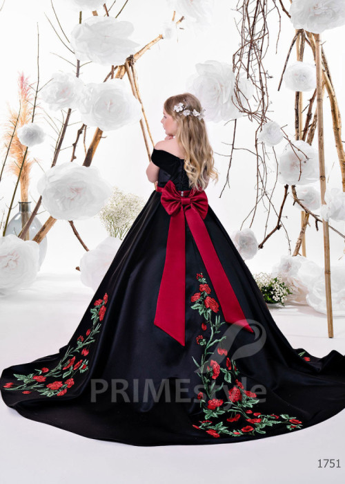 Luxusné dievčenské šaty LC1751 2