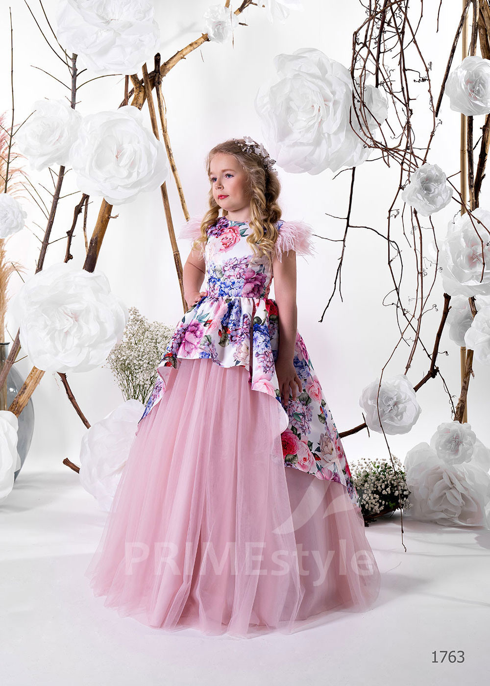 Luxusné dievčenské šaty LC1763