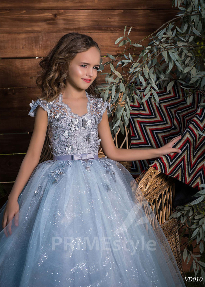 Luxusné dievčenské šaty LV010