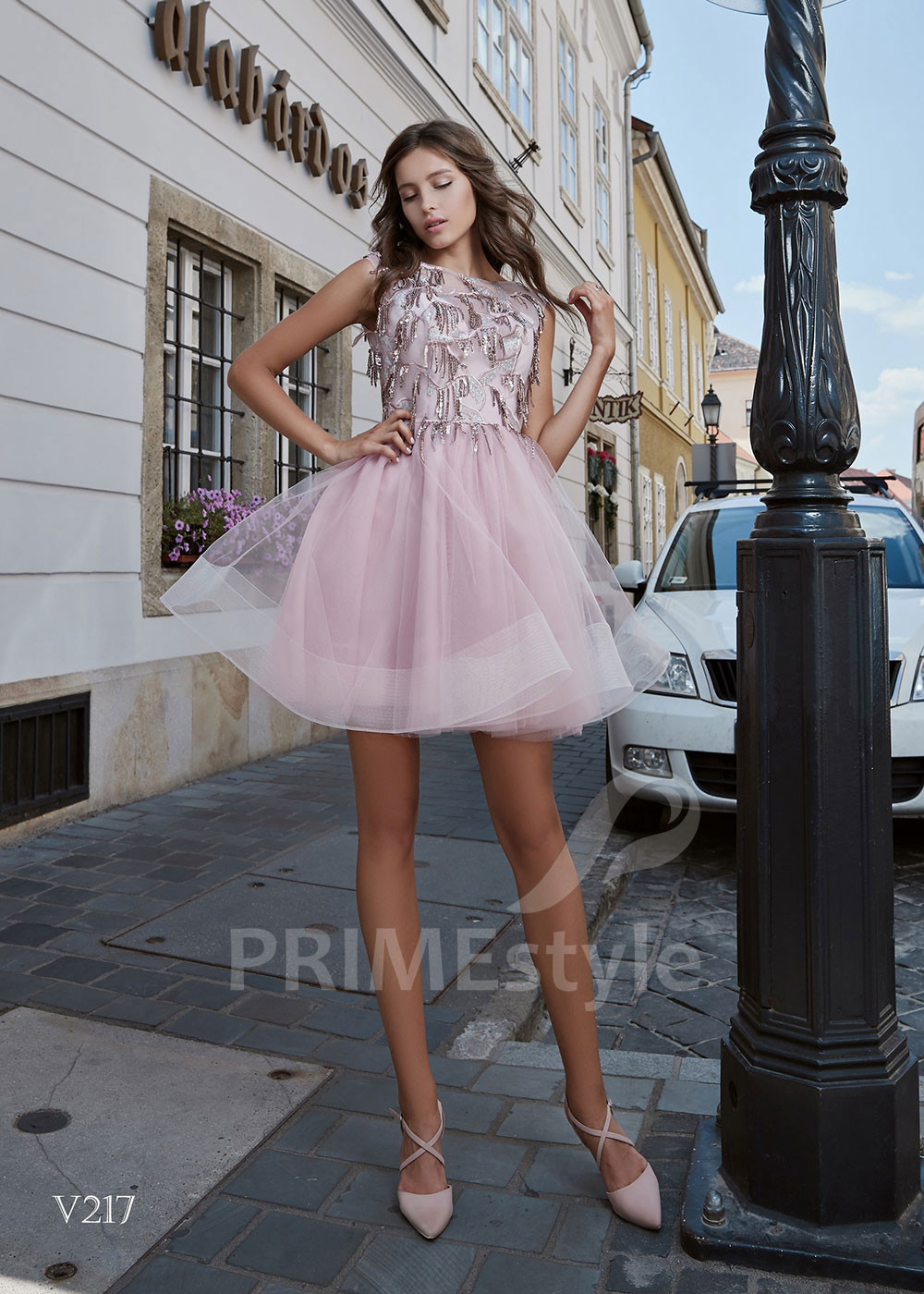 Moderné večerné šaty LS217