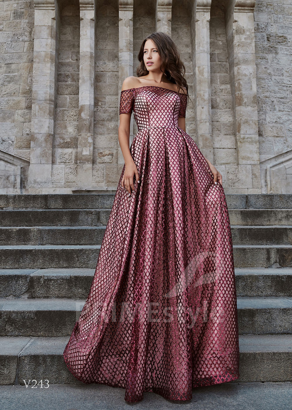 Trblietavé spoločenské šaty LS243