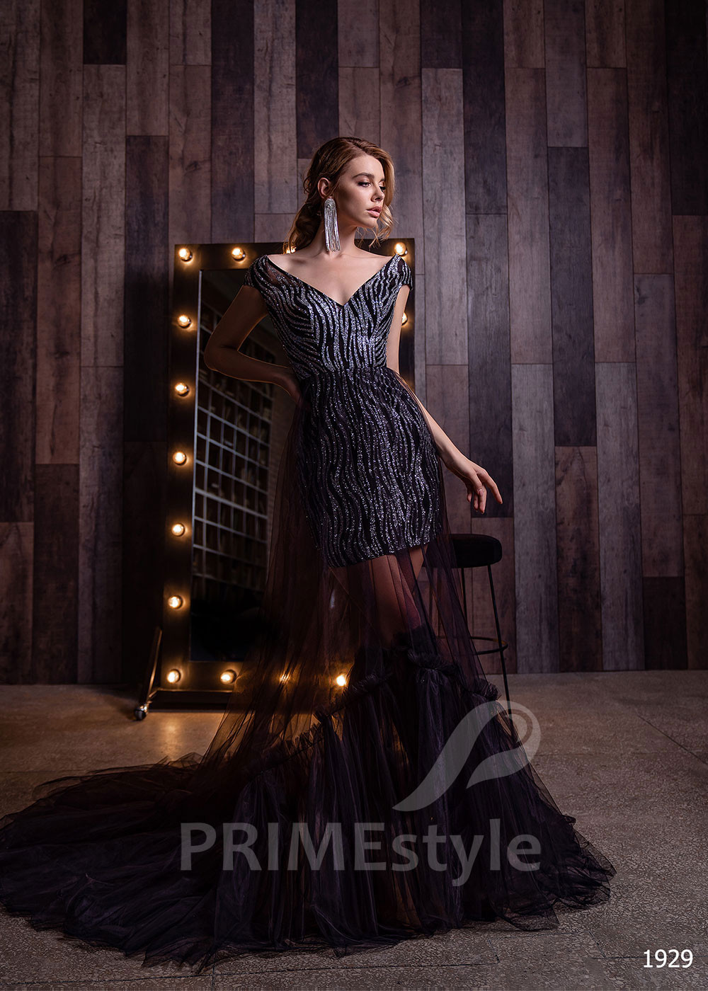 Trblietavé spoločenské šaty LC1929