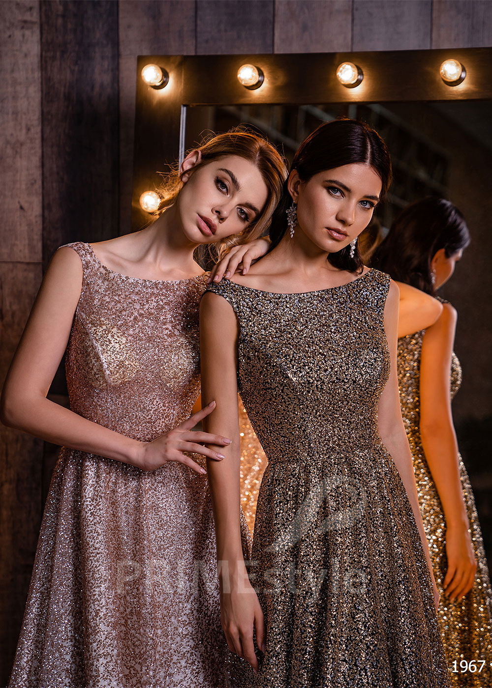 Trblietavé šaty na ples LC1967