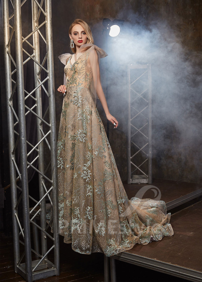 Čipkované šaty na ples LS413