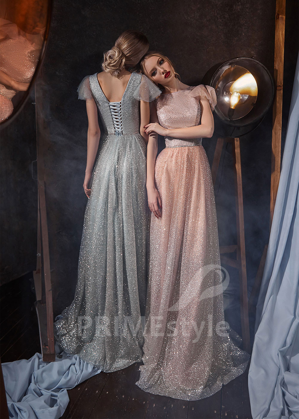 Trblietavé spoločenské šaty LS423