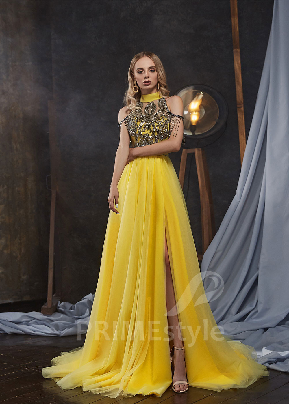 Extravagantné šaty na ples LS428