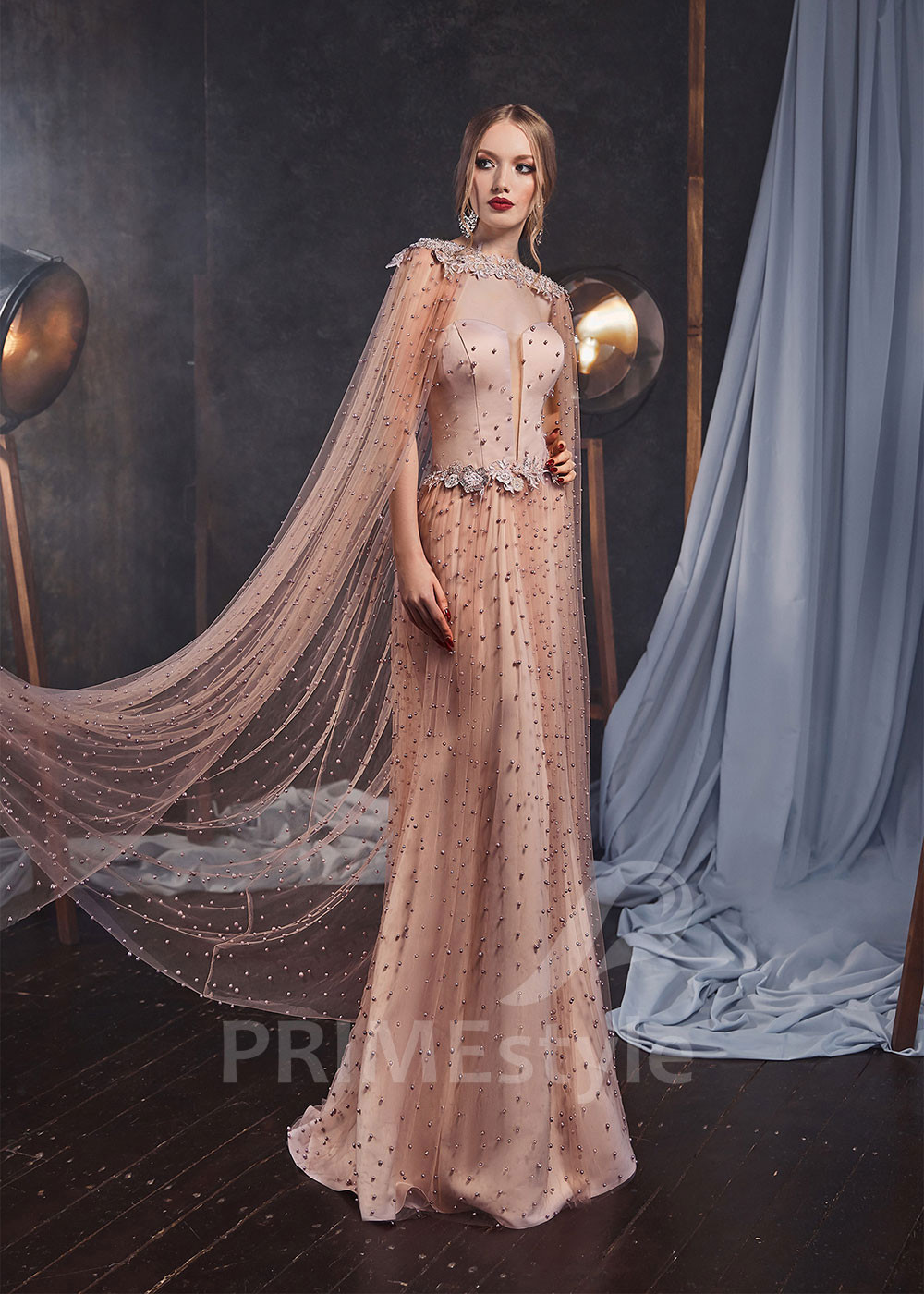 Elegantné šaty na ples LS447