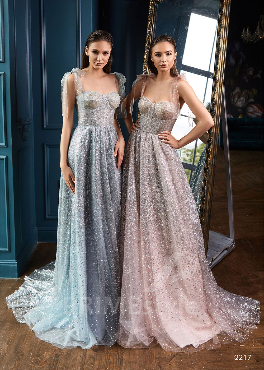 Trblietavé spoločenské šaty LC2217