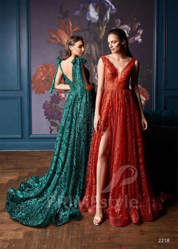 Trblietavé spoločenské šaty LC2218