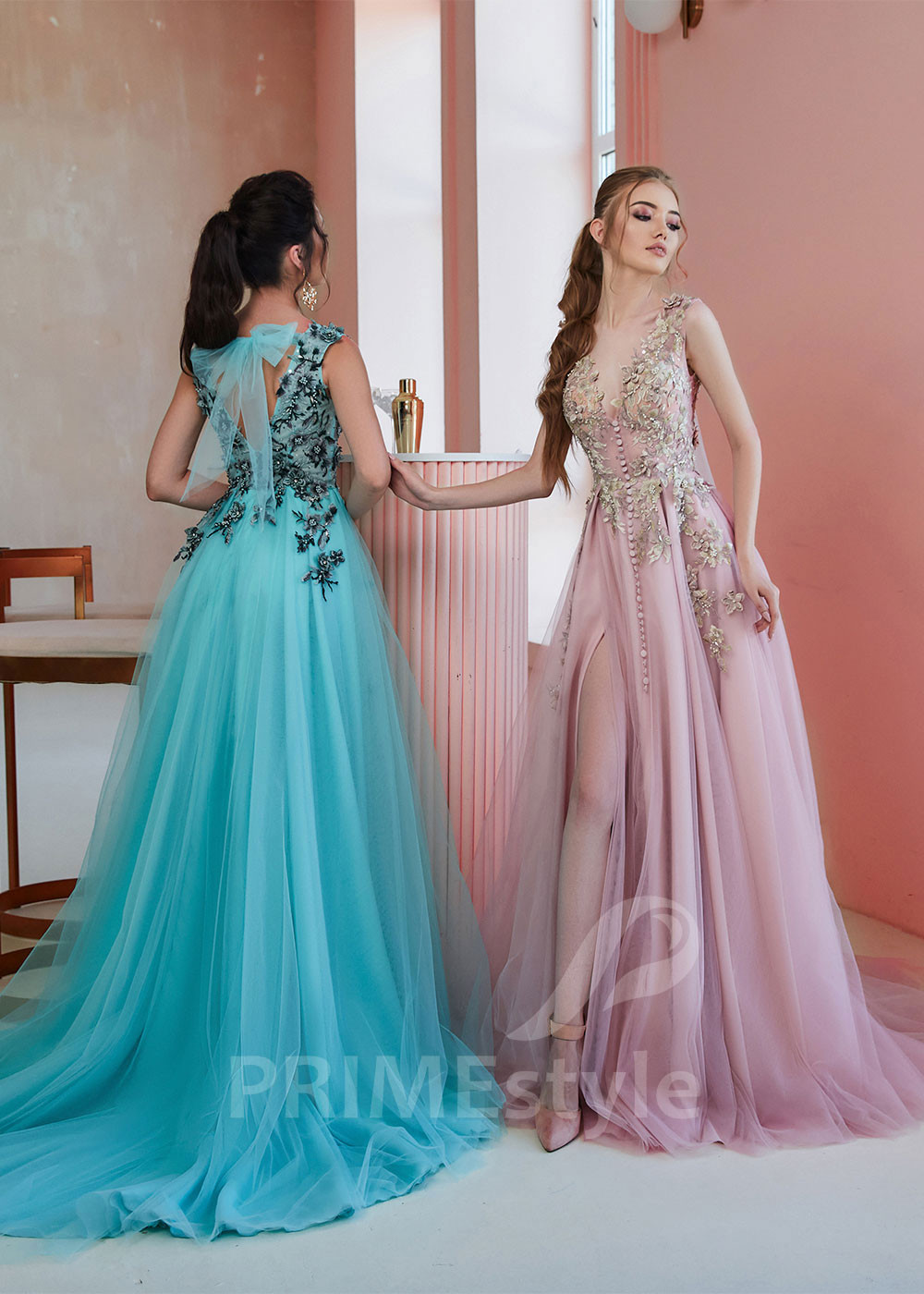 Kvetované šaty na ples LS611