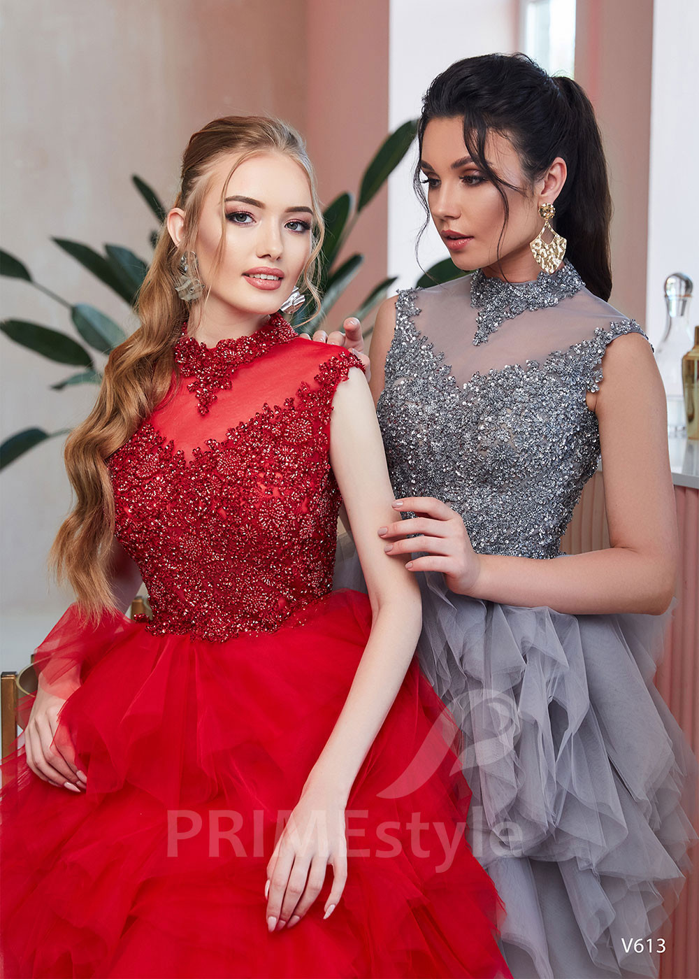 Extravagantné večerné šaty LS613