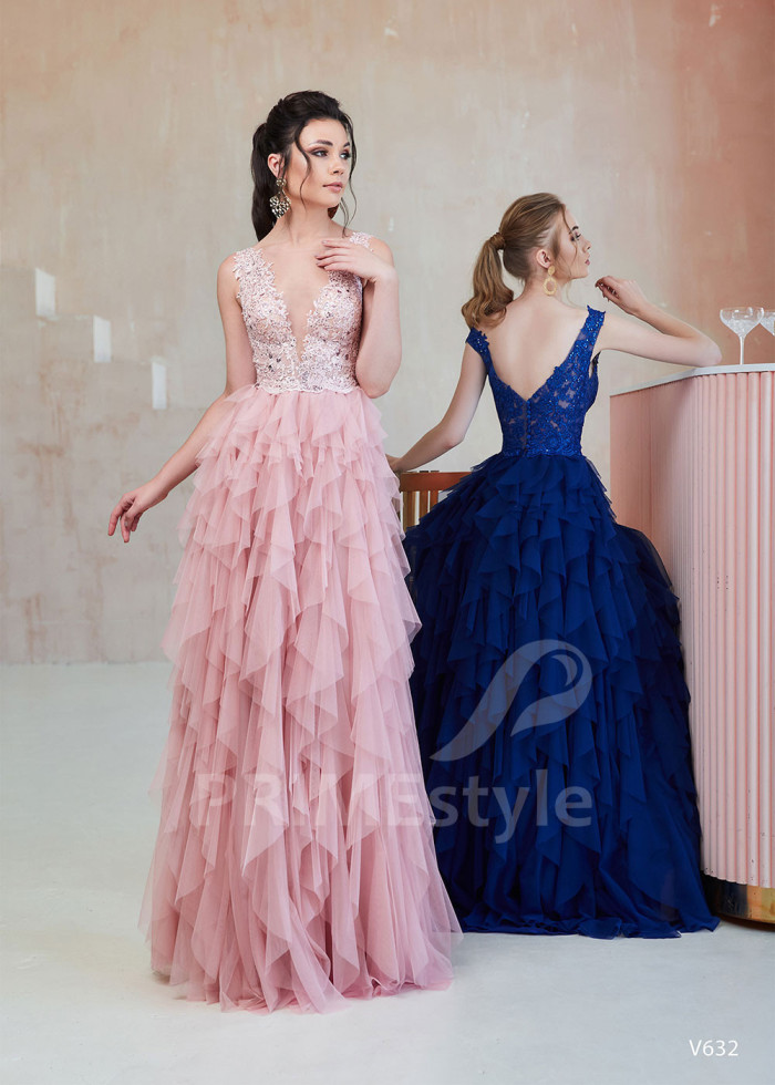 Extravagantné večerné šaty LS632