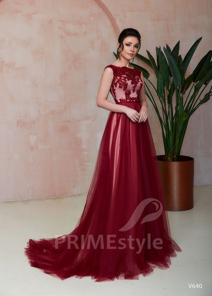 Čipkované šaty na ples LS640