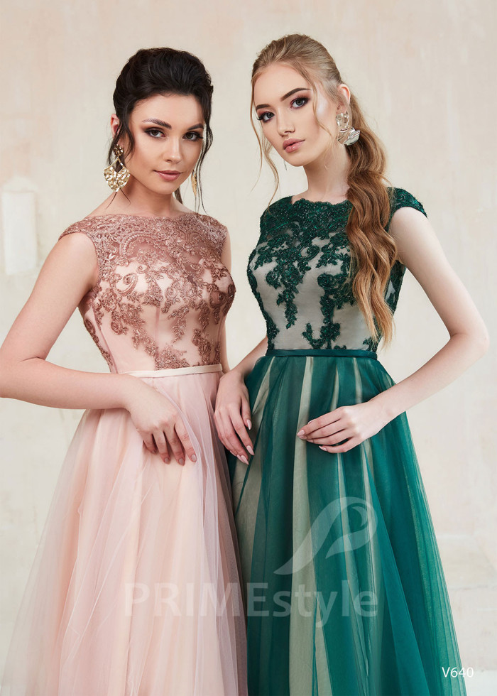 Čipkované šaty na ples LS640