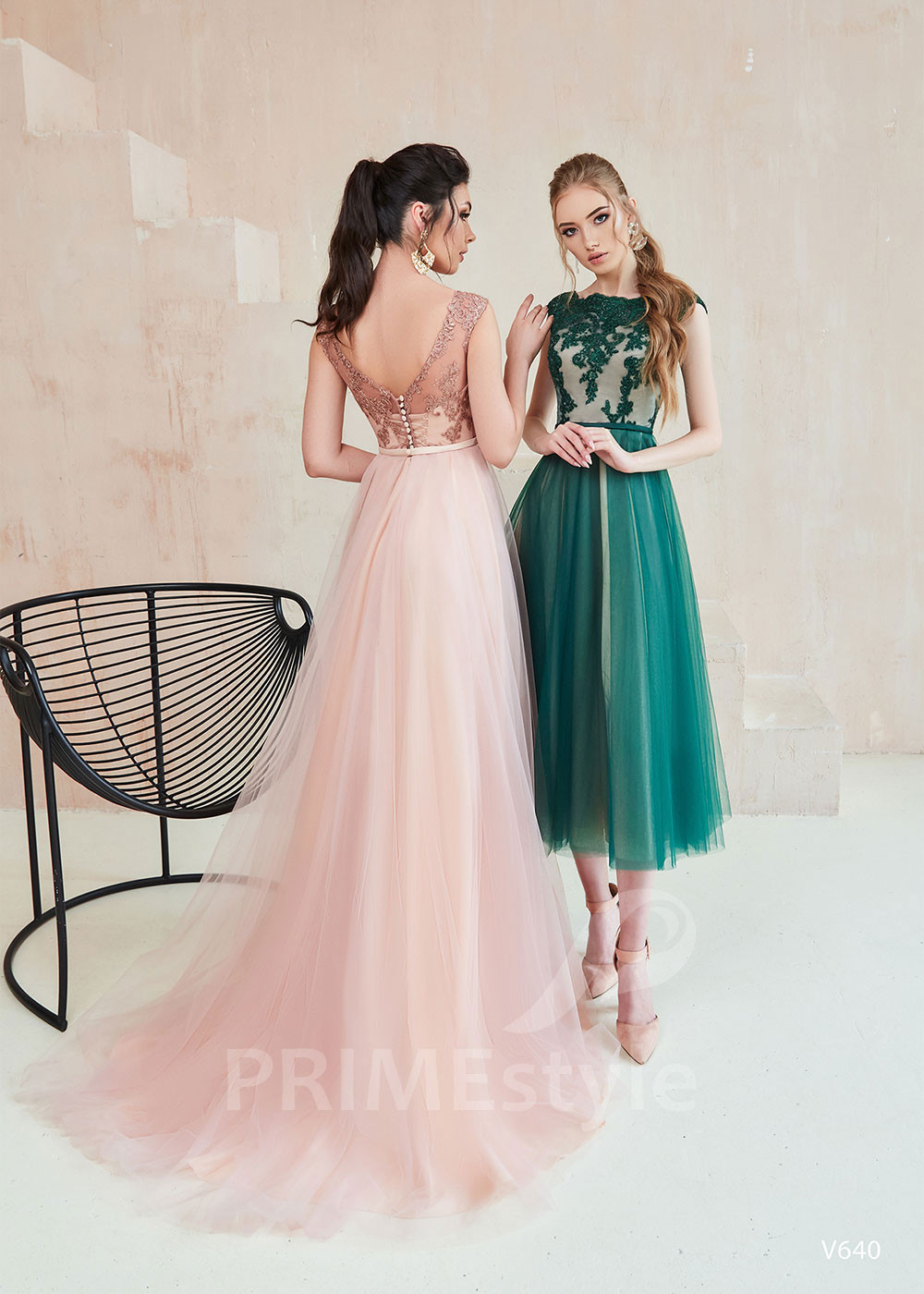 Čipkované šaty na ples LS640