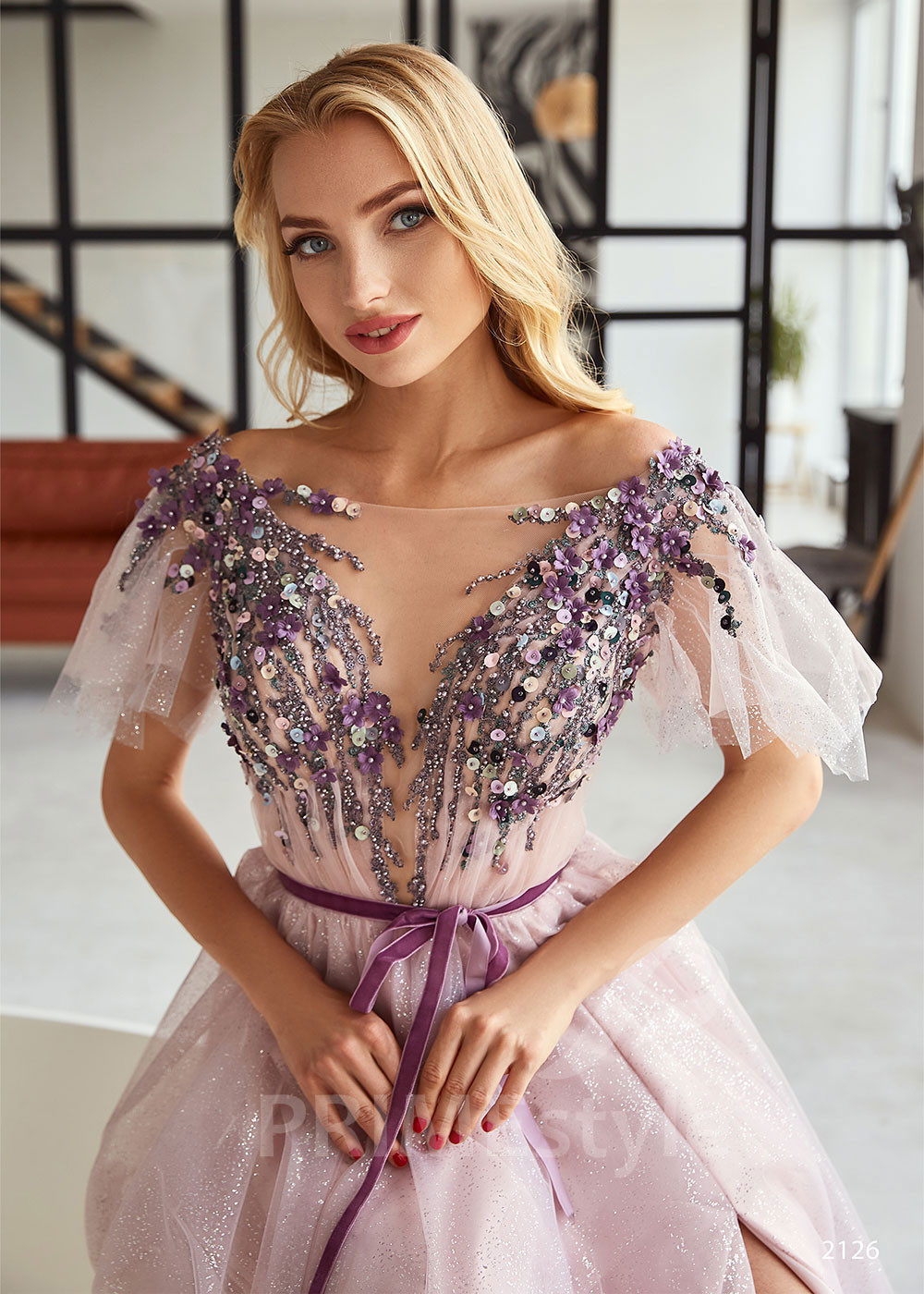 Luxusné šaty na stužkovú LC2126