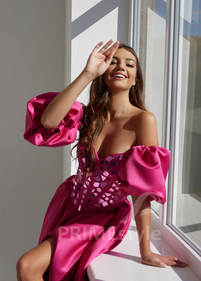 Extravagantné šaty na ples LS903