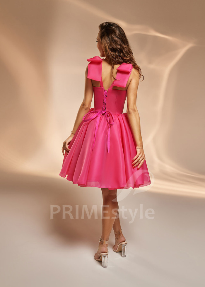 Krátke spoločenské šaty TT0412