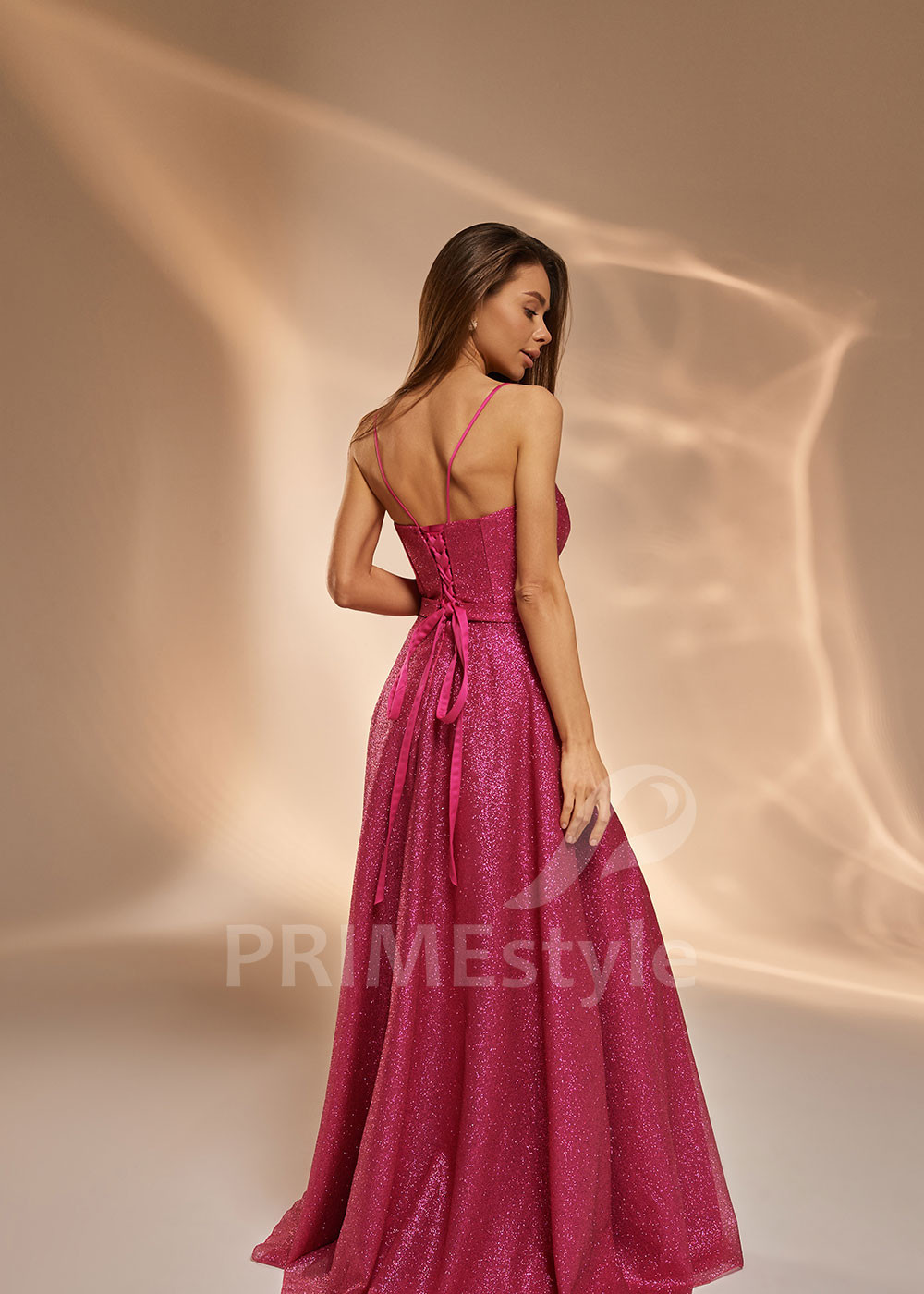 Luxusné šaty na stužkovú TT0420