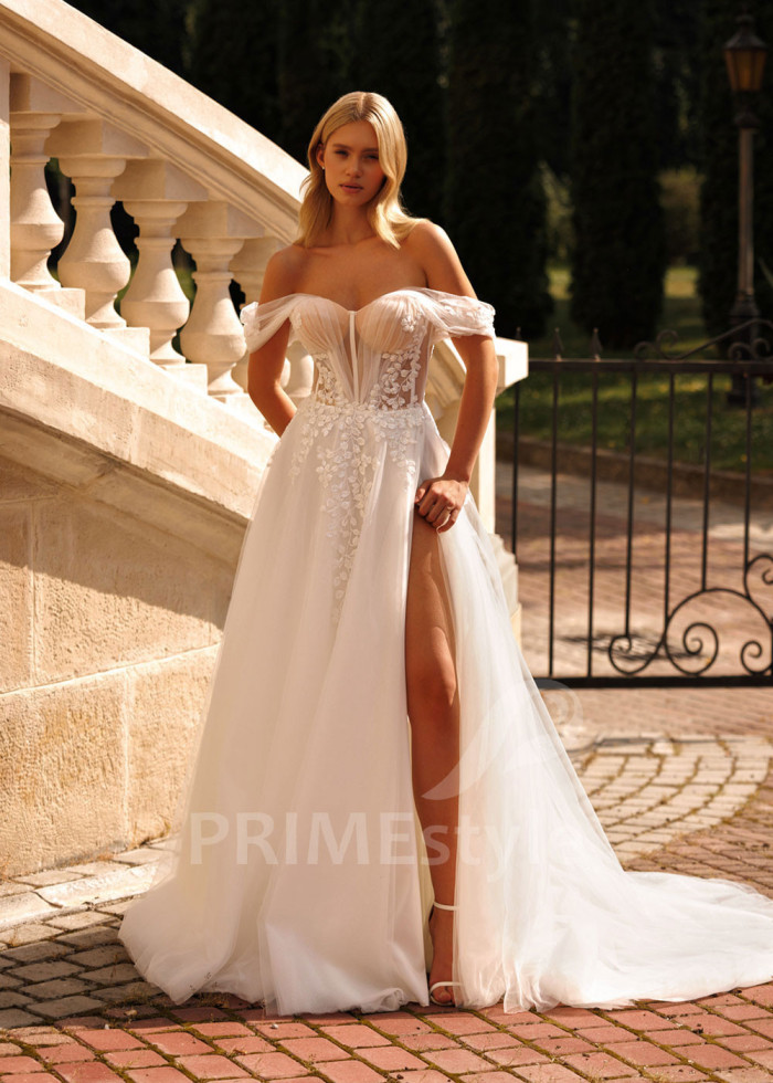 Extravagantné svadobné šaty Michaela