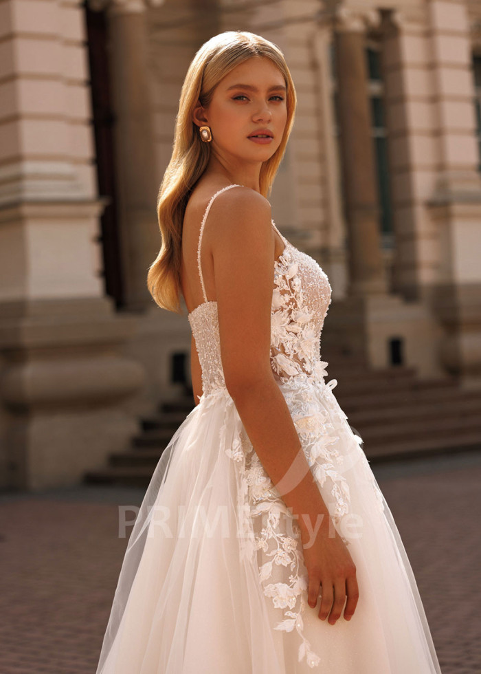 Svadobné šaty na ramienka Tiana