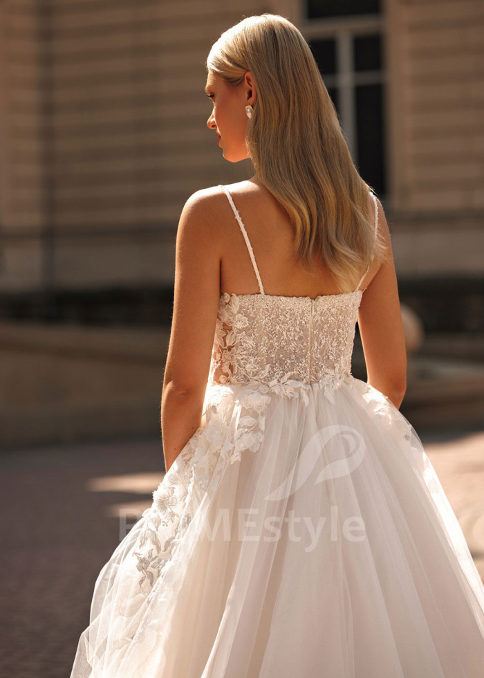 Svadobné šaty na ramienka Tiana