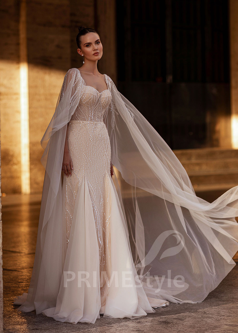 Extravagantné úzke svadobné šaty LS854