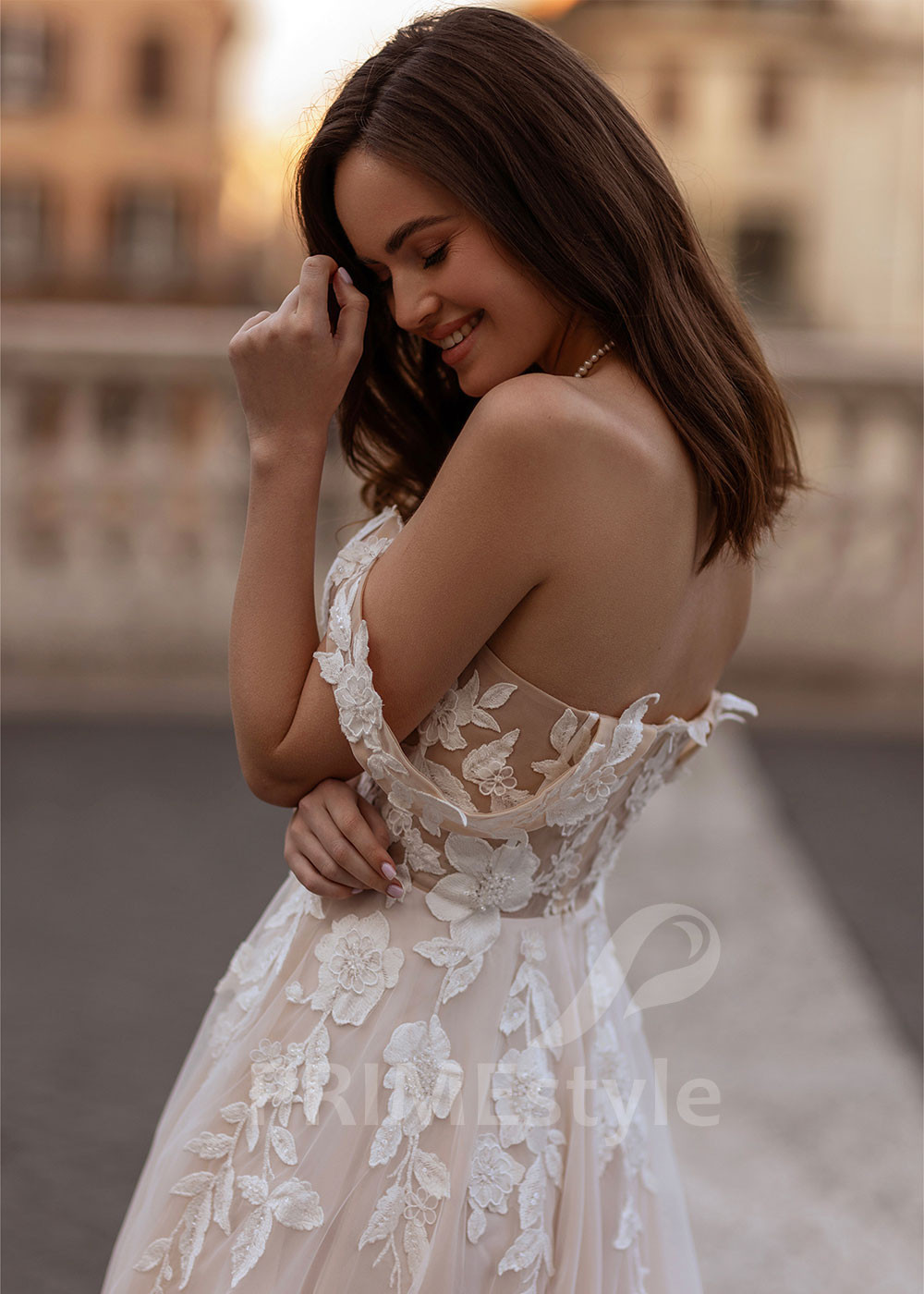 Luxusné kvetované svadobné šaty LS858