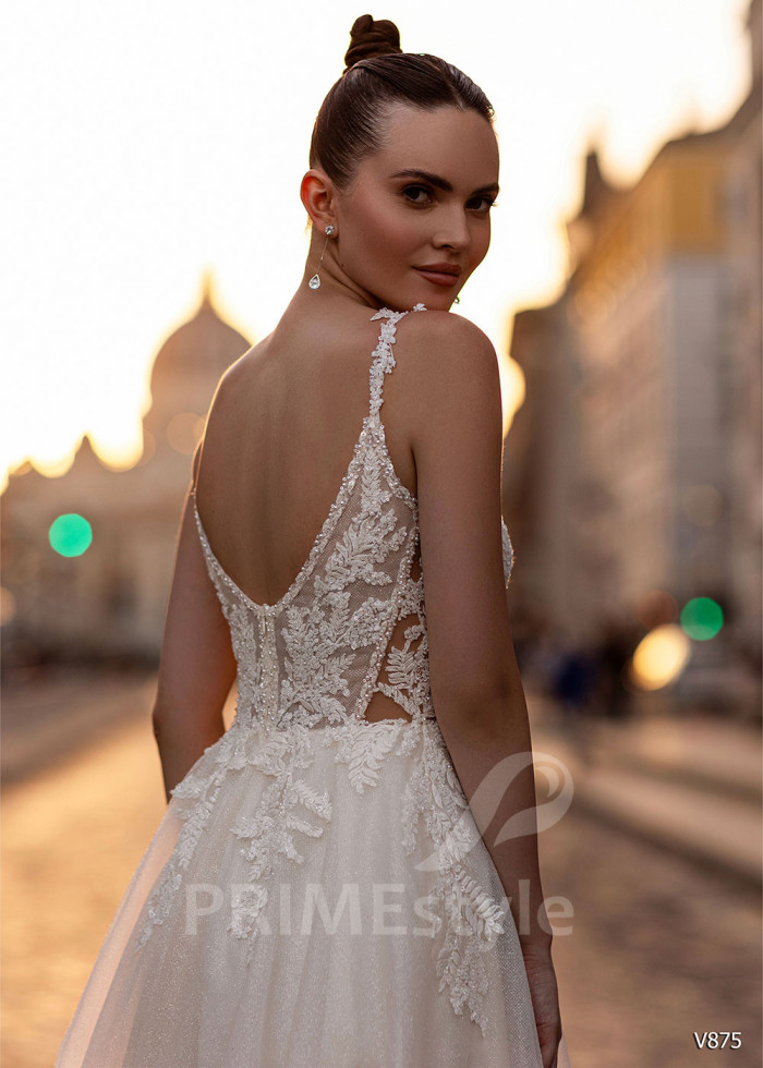 Extravagantné ramienkové svadobné šaty LS875