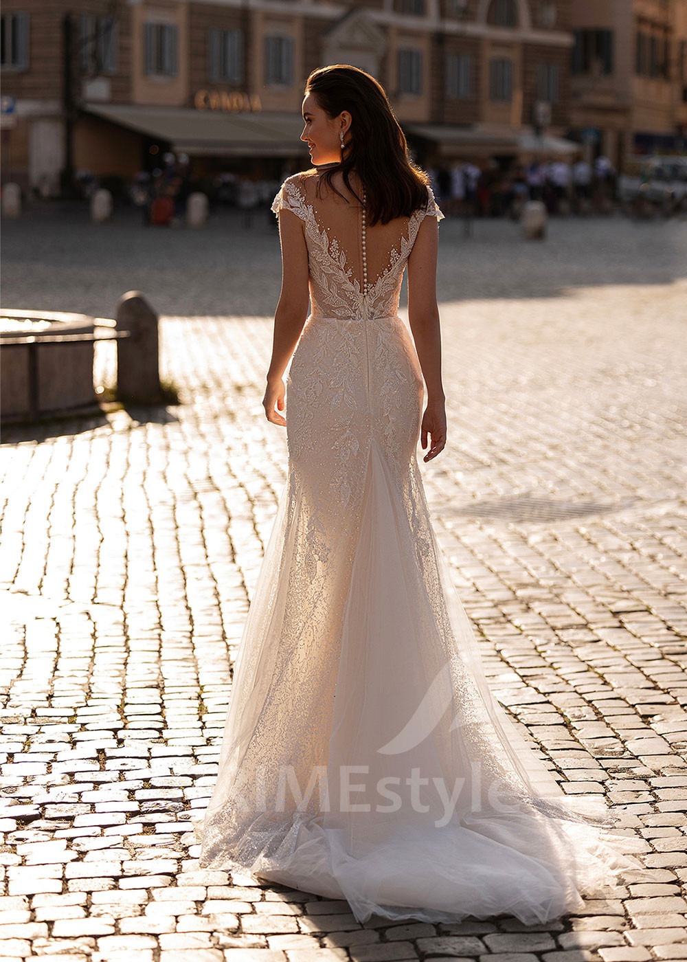 Elegantné úzke svadobné šaty LS879