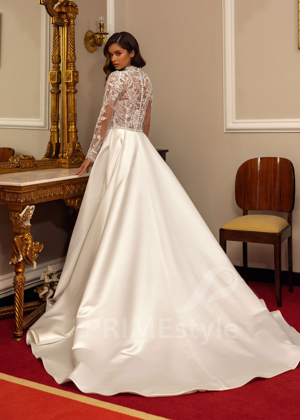 Elegantné čipkované svadobné šaty...