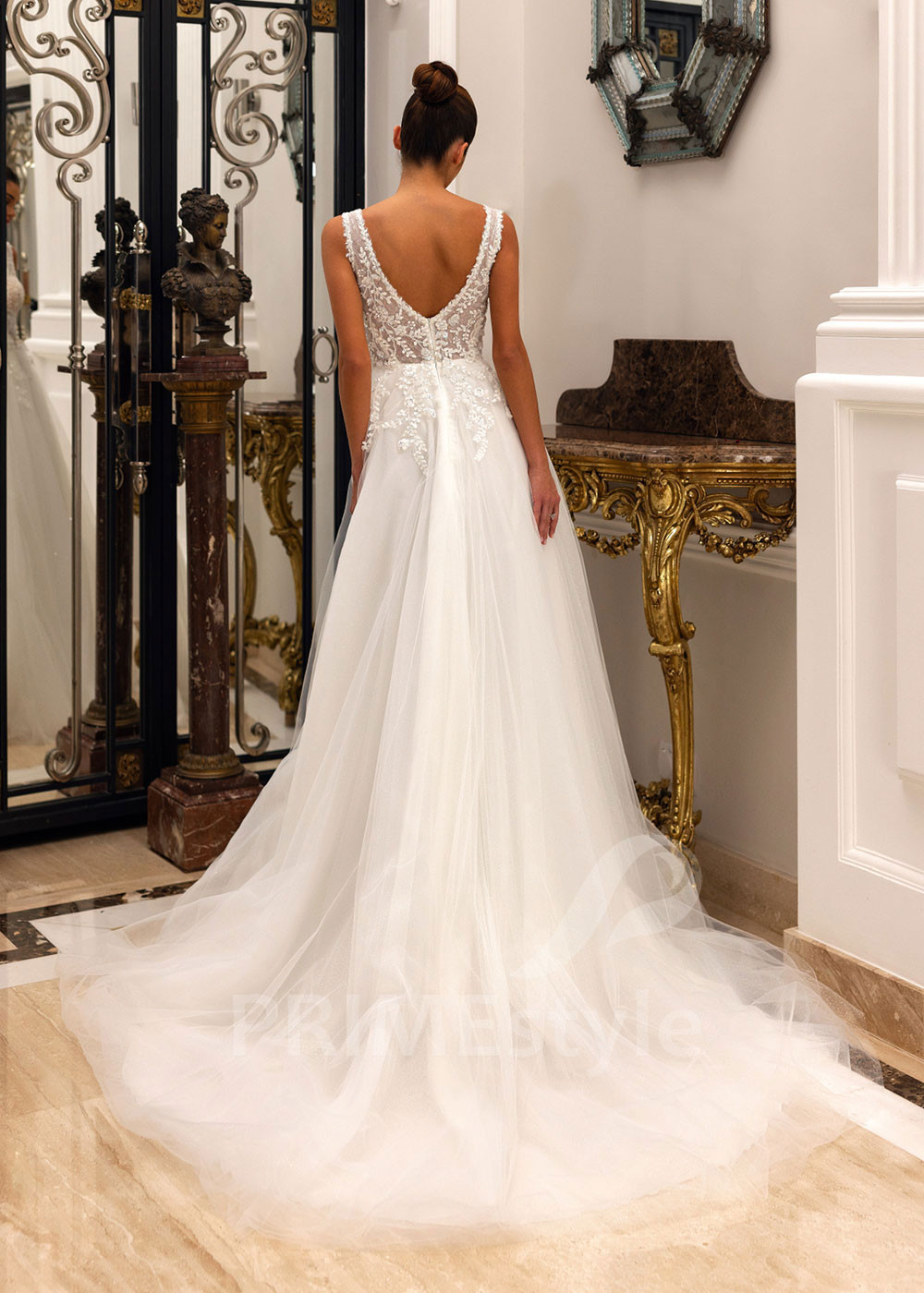 Elegantné čipkované svadobné šaty Dora