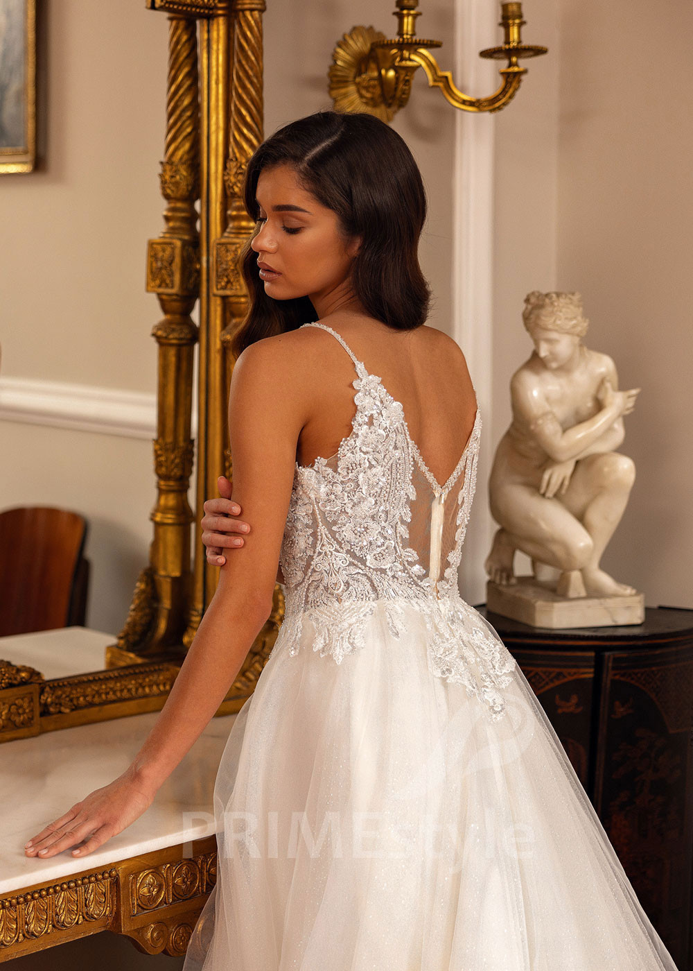 Luxusné svadobné šaty na ramienka...