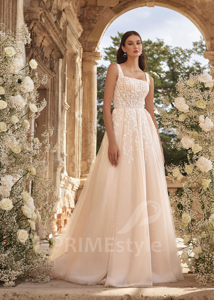 Elegantné čipkované svadobné šaty LC2703