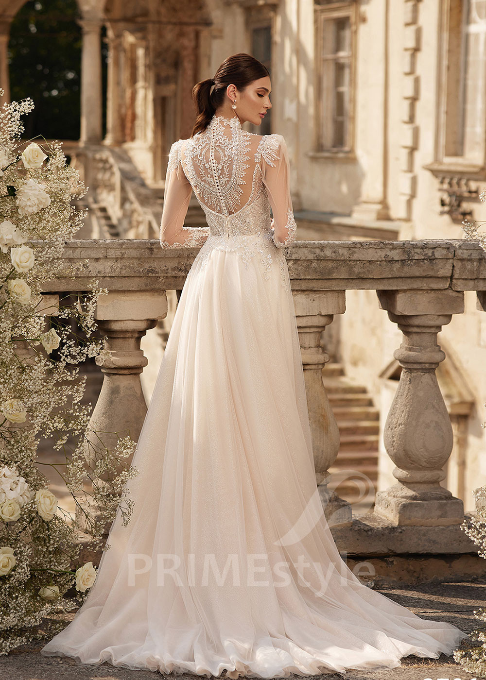 Elegantné čipkované svadobné šaty LC2706