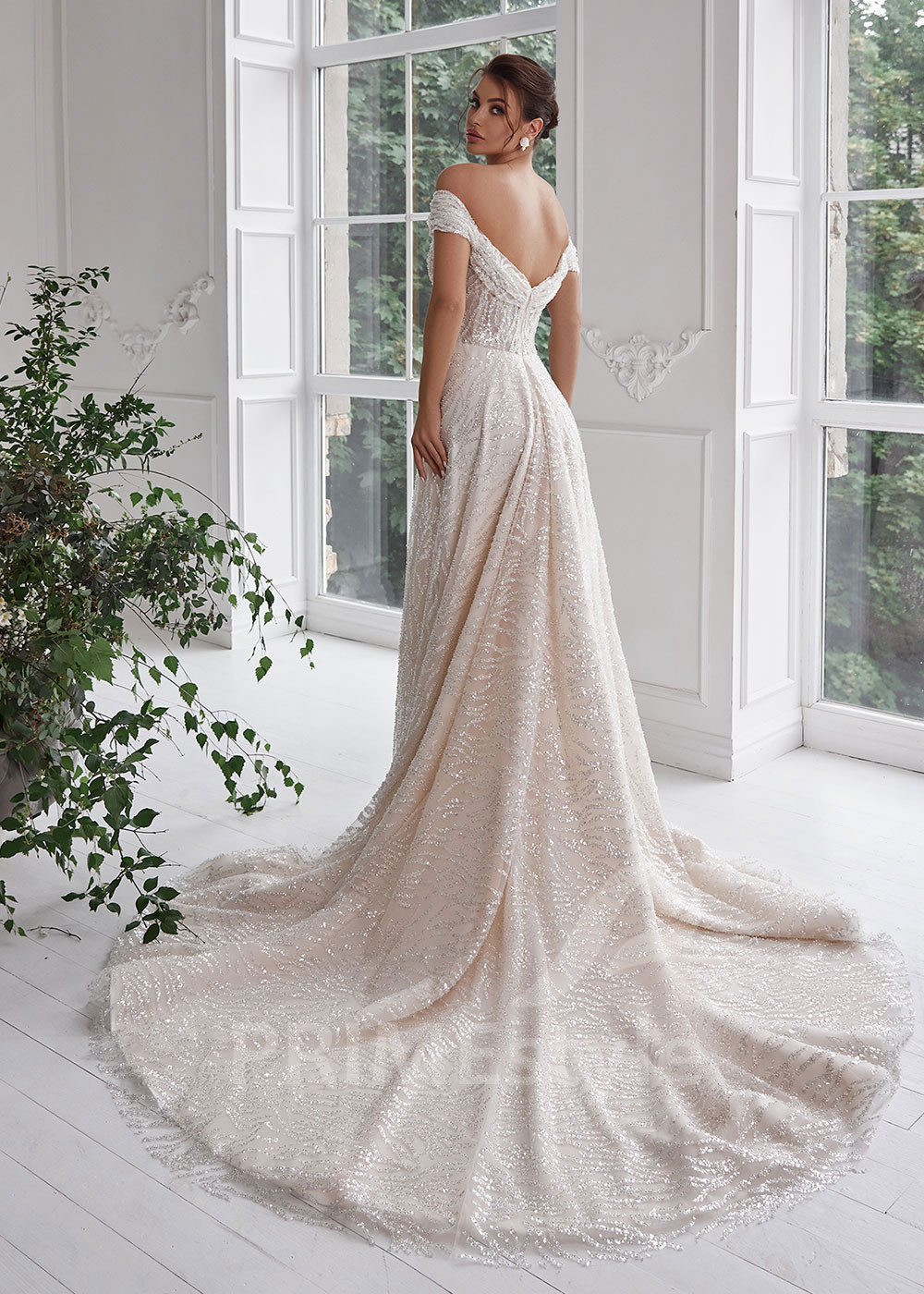 Luxusné trblietavé svadobné šaty LS802