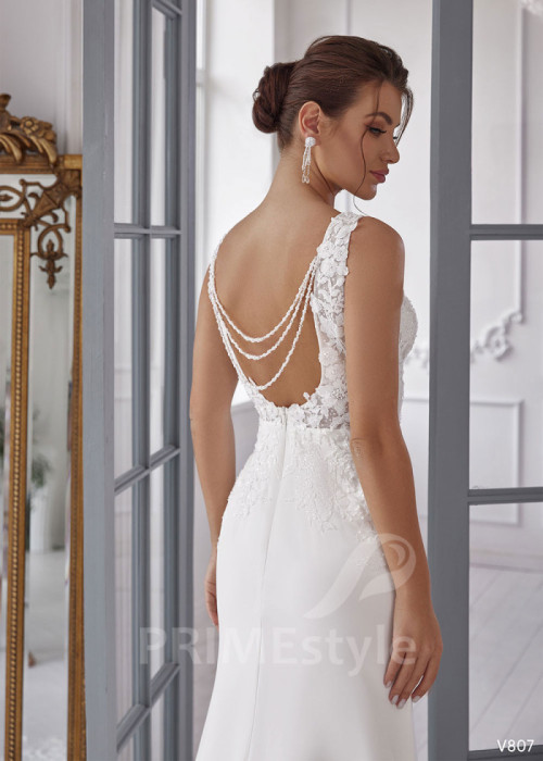 Elegantné úzke svadobné šaty LS807 2