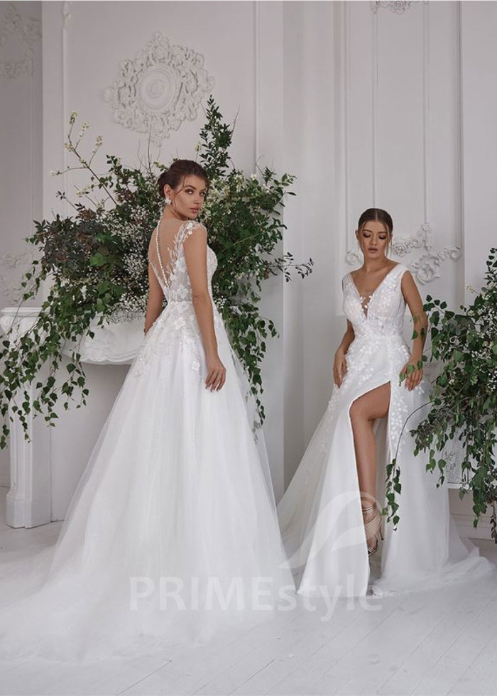 Jednoduché čipkované svadobné šaty LS808