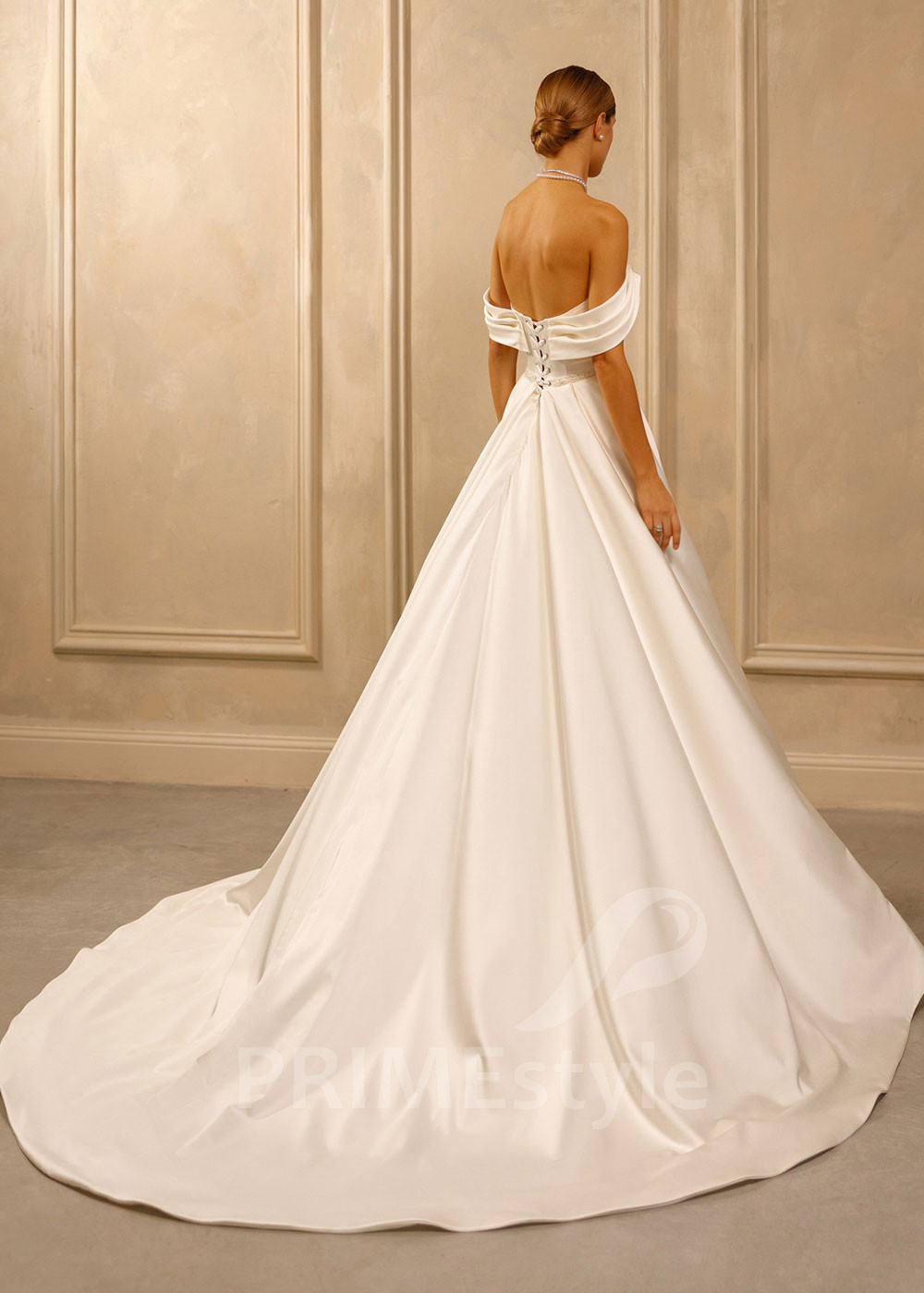 Jednoduché saténove svadobné šaty Heidi