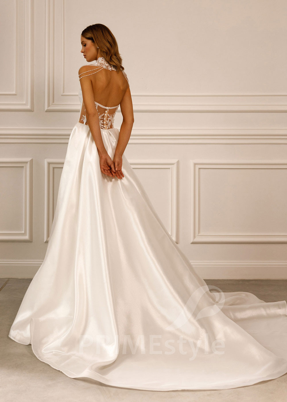 Luxusné minimalistické svadobné šaty...