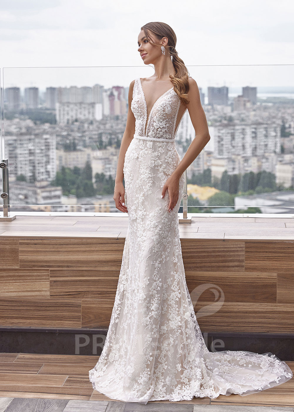 Luxusné krajkové svadobné šaty LC2503