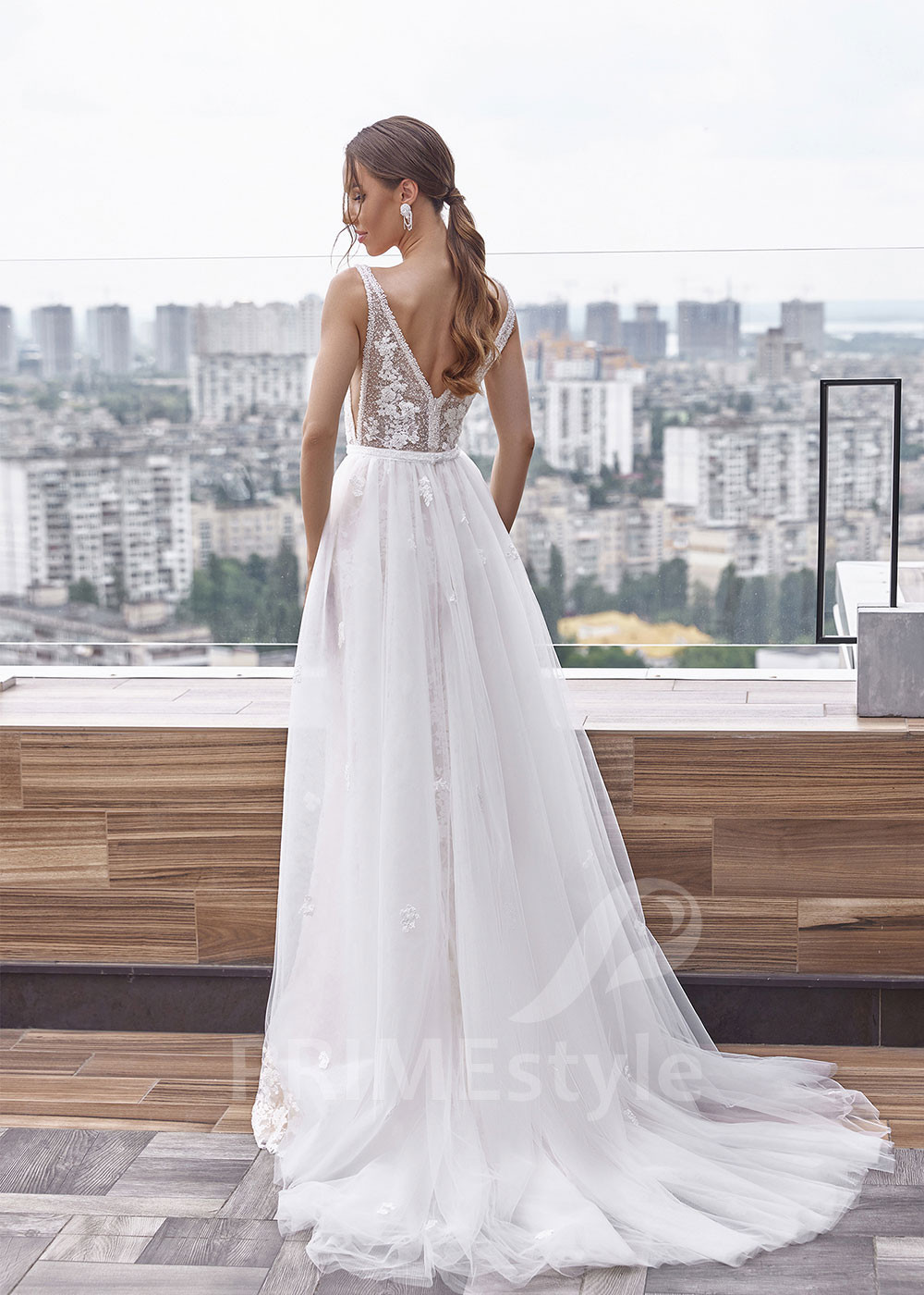 Luxusné krajkové svadobné šaty LC2503