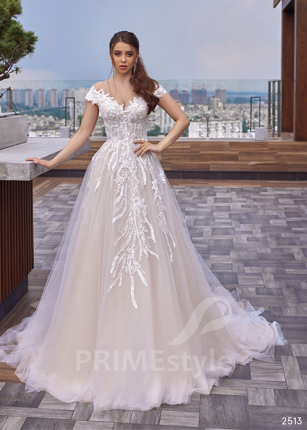 Luxusné čipkované svadobné šaty LC2513