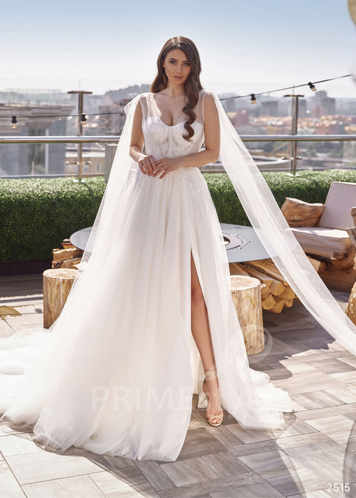 Extravagantné tylové svadobné šaty LC2515