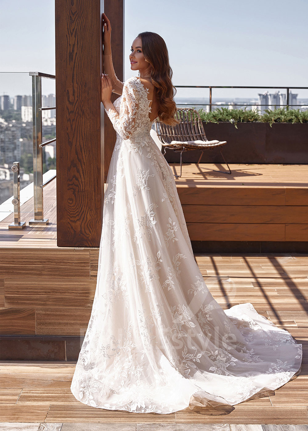 Luxusné čipkované svadobné šaty LC2520