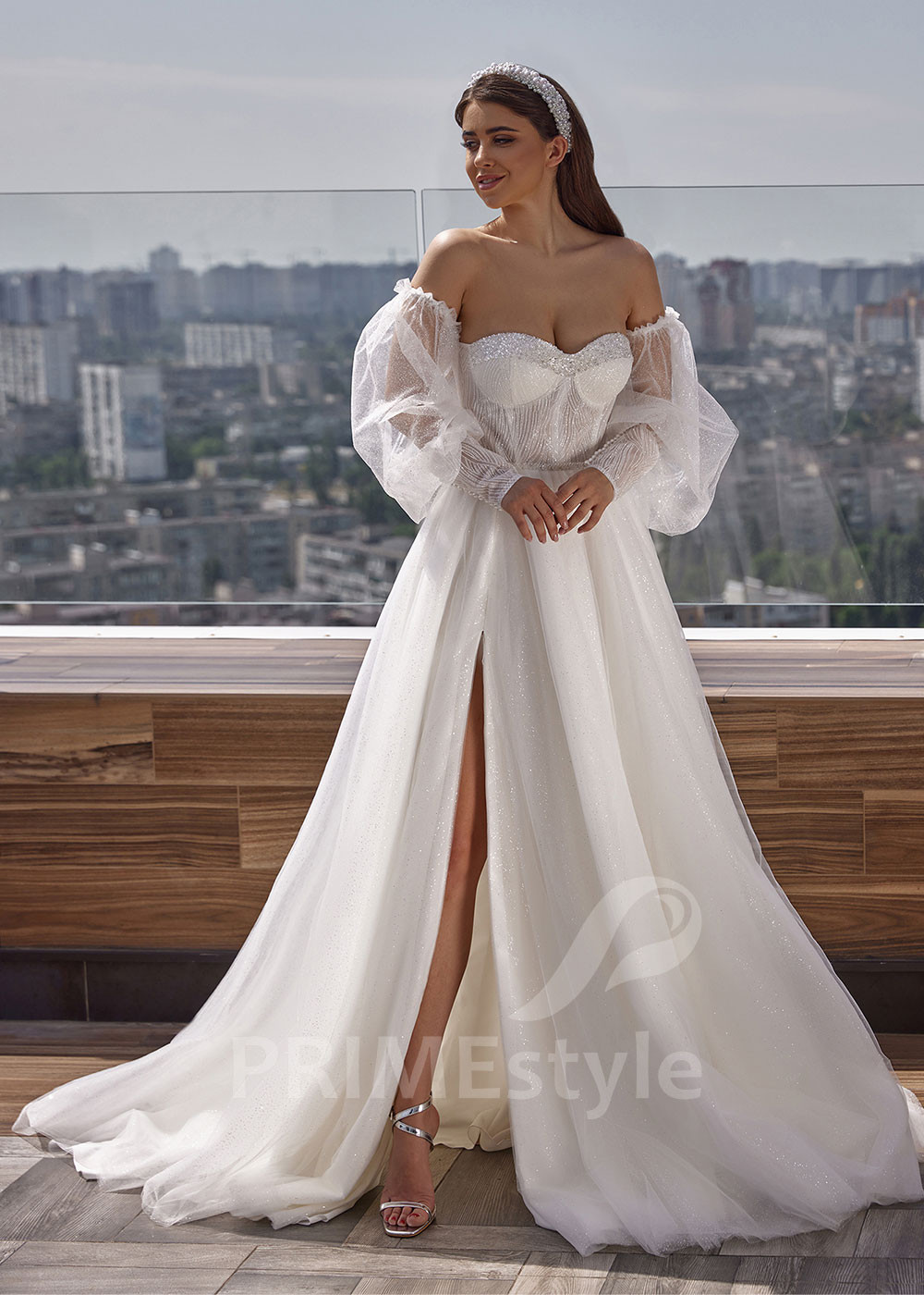 Extravagantné trblietavé svadobné šaty LC2529